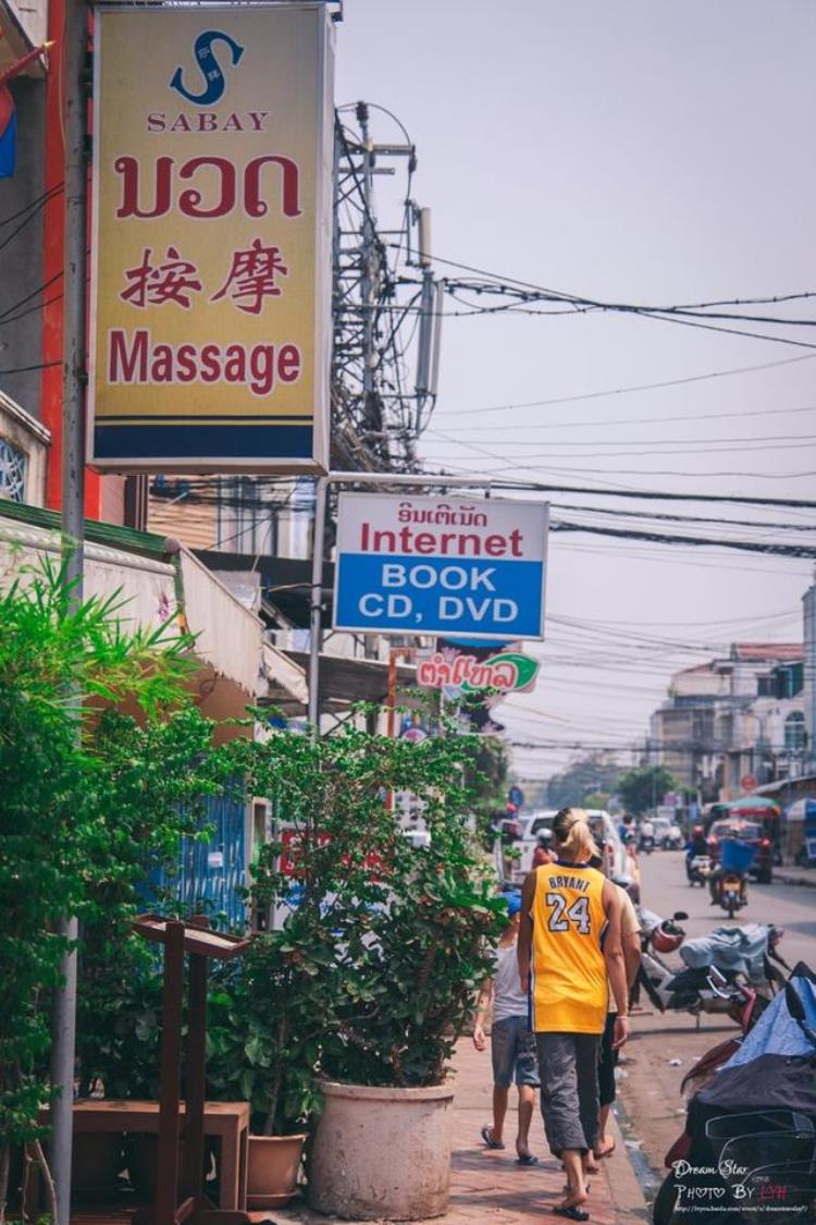 在老挝遇到一种宁静在老挝感受一份信仰,一个人去老挝旅游的感受