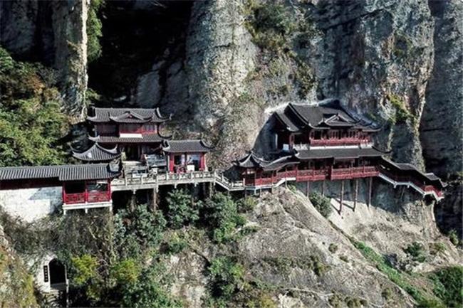 世界十大寺庙排名 悬空寺是中国的寺庙相当特别