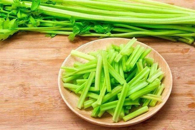 可可豆和咖啡豆的区别?可可豆和咖啡豆是一种东西吗