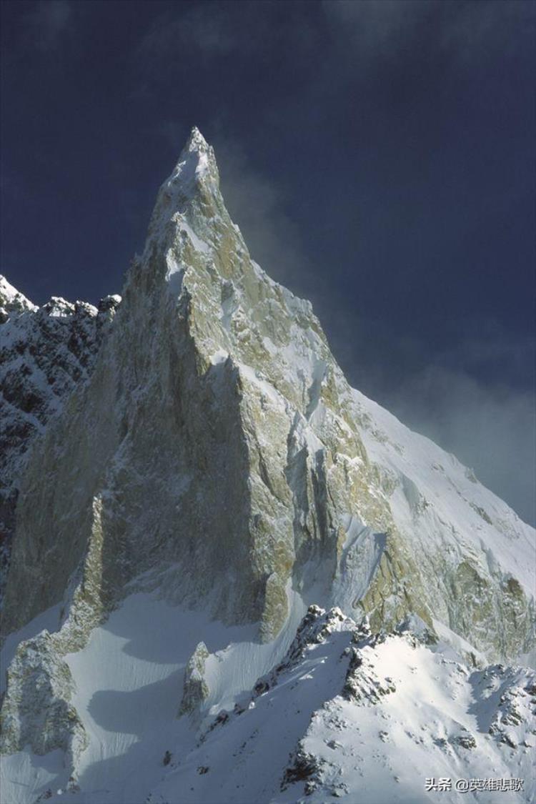 珠峰是世界最高峰错它只是海拔最高峰吗,珠峰是世界第一峰吗