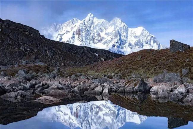 世界第五高峰是哪个 马卡鲁峰（喜马拉雅山脉中段）