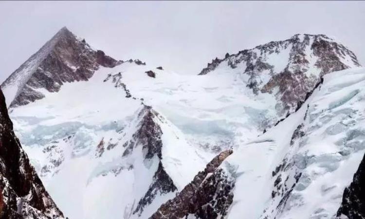 世界第一高峰是珠穆朗玛峰,世界第二高峰是?,珠穆朗玛峰第二高峰