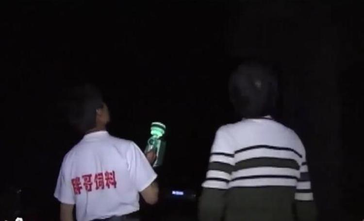 村民半夜听到诡异敲门声,湖南发生怪事一到半夜就有敲门声