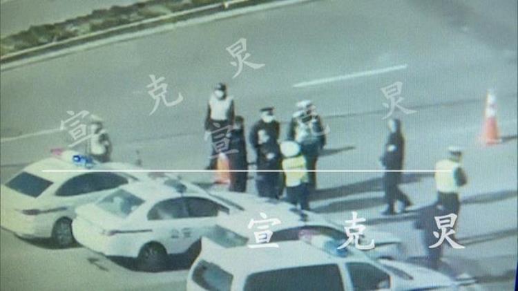 老汉骑车无故被撞,五旬男子骑车被撞身亡