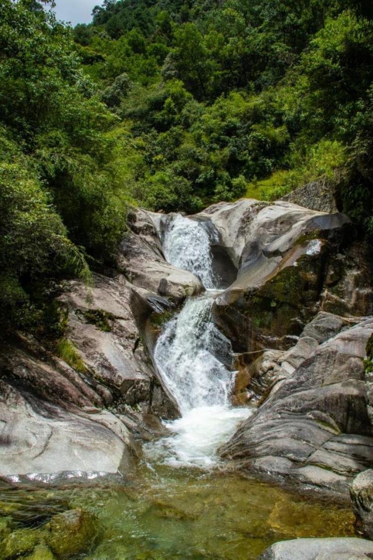 关于大理苍山洱海传说故事,苍山与洱海的传说