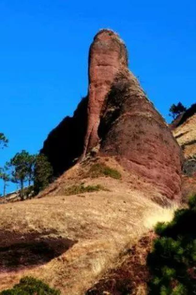 贵州双乳峰在哪,贵州最独特小山峰