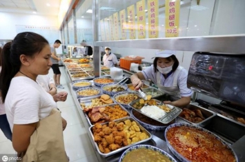 为什么食堂的饭吃了还是饿,为什么食堂饭一饱就饿